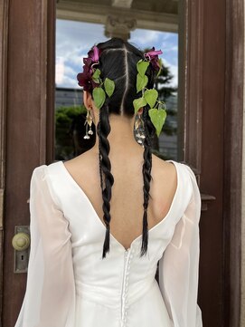 ヌープヘアーアイス(NUUP.hair ici) 結婚式前撮り大人可愛いタイトツイン編みおろし