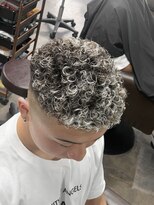 ワールドシップコウベ(WORLD SHIP KOBE)&nbsp;ホワイトカーリーパーマ