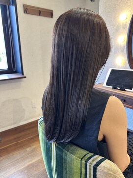 エルサフィロ キタハマ(el zafiro kitahama) 20×30×40代×透明感×髪質改善×抗酸化×ネイビーアッシュ