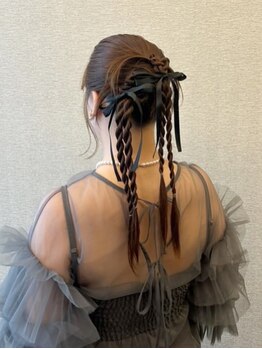 ヘアールーム スイッチ(hair room Switch)の写真/特別な日のヘアセット予約受付中◎ドライフラワーのヘッドパーツもオーダーメイドで作成♪