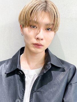 ヘアー アイス カンナ(HAIR ICI Canna) メンズ◎センターパート×ホワイトベージュ×韓国風マッシュ