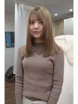 ムク(Muku) ハイトーンベージュ×抜け感レイヤー