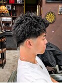【スパイキーテーパー】