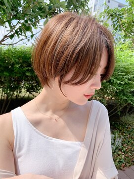 シー バイ ロンド 新宿(Sea by Lond) ミディアムレイヤーカット×ダークアッシュ[似合わせ/レイヤー]