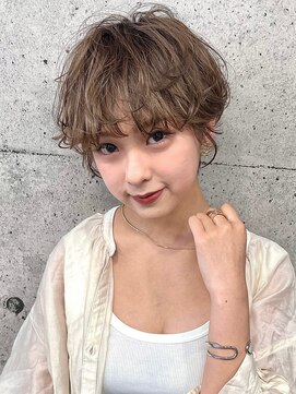 ルアン 上通り(ruen) クシャッとパーマショート ruen 上通り 右田莉奈