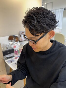 テトラ バイ ネオリーブ 横浜西口店(tetra by neolive) 横浜★フェザーパーマスパイラルパーマ