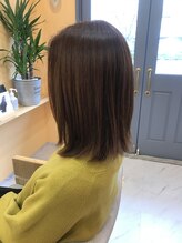 アン(an.)&nbsp;ミディアムヘア　外ハネスタイリッシュフォルム