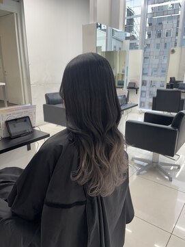 アライブ ハラジュク(ALIVE harajuku) 【ALIVE 夕貴】シルバーグラデーションカラー