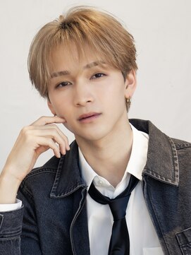 オーシャントーキョー 渋谷(OCEAN TOKYO) 波巻きパーマシャドウパーマフェザーパーマセンターパート韓国