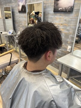 ラス(Las) ツイストスパイラルパーマ