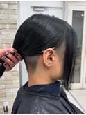 ツーブロックボブ刈り上げ女子
