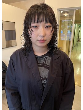 アンフェインド02(UNFEIGNED 02) レイヤーカット/黒髪カタログ/クラゲヘアー/小顔/伏見/栄