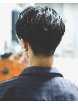 リップス 栄(LIPPS) ツーブロック爽やかアップバングリバースパーマ