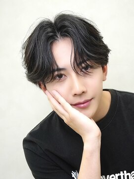 イーラ(era) フェザーパーマ　パーマ/メンズ/刈り上げ/眉毛/ツイスト