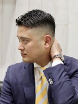 ヨシザワインク プレミアム 横浜 桜木町店(YOSHIZAWA Inc. PREMIUM)&nbsp;黒髪ツーブロスキンフェードビジネスアップバング王道スーツ