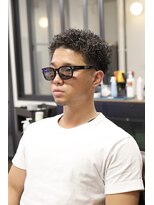 バタクラン(BATACLAN)&nbsp;ピンパーマ#メンズ#眉毛#メンズカット#パーマ#フェード#バーバー