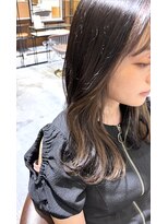 リリアーナ(LILIANA)&nbsp;インナーカラー　デザインカラー　ブリーチ