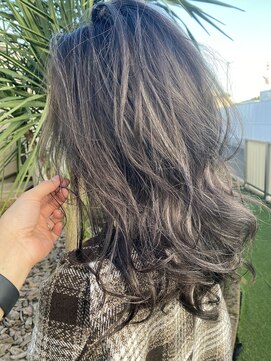 エイチ バイ エムズハウス(H eitch by mshouse) アッシュカラーコントラストハイライト【Heitchエイチ】