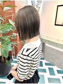 ボブ×オリーブベージュ