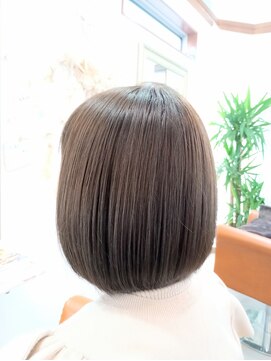 ラグラスヘア(LAGRAS HAIR) インナーカラーのうるつやボブ