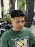 海外くせ毛風フェザーアップ スキンフェード 枚方 南楠葉