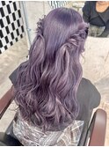 大人気ラベンダーカラー&ヘアアレンジ