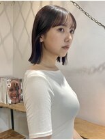 プーネ(puune) ぱつっと切りっぱなしボブスタイル