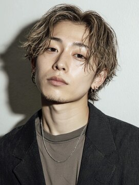 プラスリブ(Plus Lib) ハイトーンセンターパート×ニュアンスパーマ