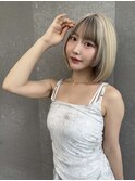 逆インナーカラー×内巻きボブ