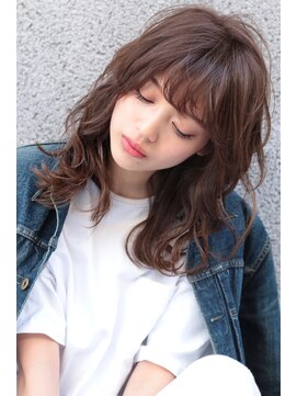 フリーラ 表参道(freera) くびれセミディ無造作カールはボブディが1番似合う件