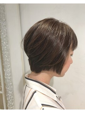 ヴァンクシー バイ ルナ(VANKCY by Luna) 20代 30代 40代 大人ショートボブ 簡単スタイリング 時短 楽