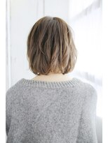 リーニアプラスエヌ(LINHA +n)&nbsp;20代30代40代　ざっくり旬髪ミディ【長浜】