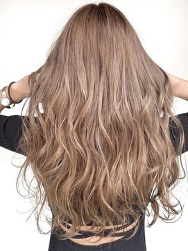 ラヴィエール(LAVIERE by R-EVOLUT) ハイライト/ケアブリーチ/レイヤーカット/髪質改善【柏/柏駅】