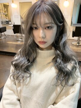 サミット ウル(SUMMIT ulu.) 【takuma】透明感シルバーグレージュカラー