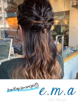 エマヘアデザイン(e.m.a Hair design) ハーフアップ
