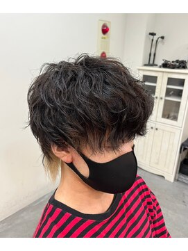 バース バイ ハピネス(BIRTH by happiness) 緩めツイストスパイラルインナーカラーホワイトベージュ