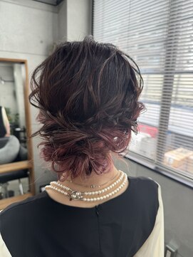 ステラ(stella) クラシカルなピンク髪アレンジ