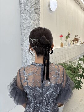 リル(re'll) 《花屋併設》タイトアレンジ［酸性ストレート/ヘアセット］