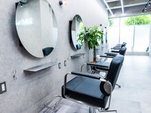 こだわりの空間で、長時間の施術もゆったり寛いで過ごせます。