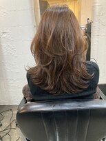フォーカス(focus)&nbsp;30代40代50代レイヤーカットバタフライレイヤー白髪ぼかし