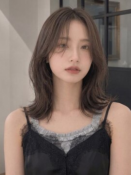 ユーフォリア 青山(Euphoria) 大人美人艶カラーベージュ小顔カット透明感レイヤースタイル