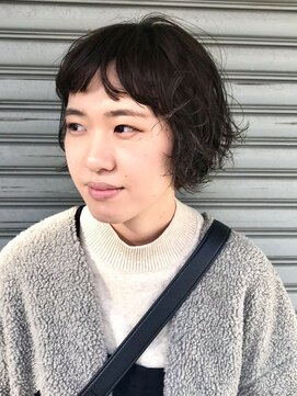 スワッグ(Swag) ショートボブ　ふわふわパーマ