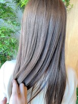 ソル(SOL by INFINI)&nbsp;艶髪ロング/ベージュ/ストレートスタイル