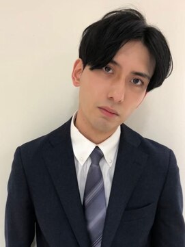 ザ マイル(The mile) ビジカジセンターパートツーブロック刈り上げショートコンマヘア