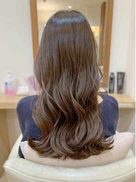 アネックス(ANNEX) 巻きが綺麗な重めロング