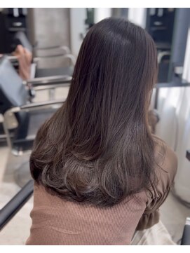 ソヨン 栄2号店(SOYON) 後ろ姿が可愛い×レイヤーカット