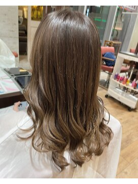 フィゼル あべのルシアス店(Aujua fizelle) ブリーチなしダブルカラー×ミルクティーベージュ