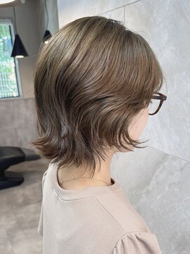 ドゥマン(Demain) モテ髪ペールベージュ外ハネくびれショート