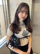 リリー(Lilley)&nbsp;くすみベージュ×姫カットレイヤー×韓国風巻き【ayana】