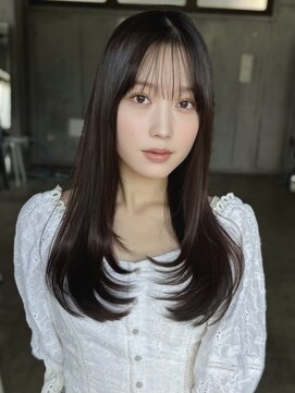 エインアンリー 明治神宮前(AIN.ANLY.) 韓国ヘア顔周りレイヤー暗めミルクティーベージュグレージュ